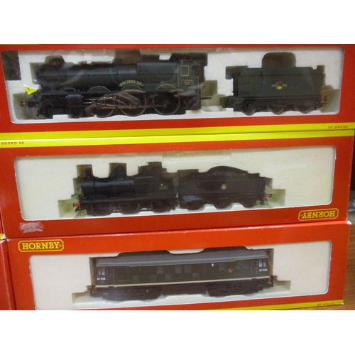 367 - Hornby. Range of OO gauge locomotives, generally mint in very good to near mint boxes, with R2121, R... 