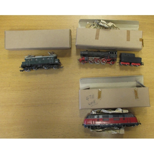 376 - Marklin. HO gauge collection generally good to excellent in good to excellent boxes including locos ... 