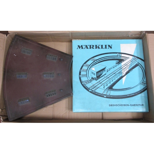 376 - Marklin. HO gauge collection generally good to excellent in good to excellent boxes including locos ... 