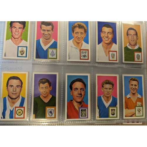 47 - Collection of complete sets, generally very good condition, with 1963 Comet Sweets Footballers and C... 