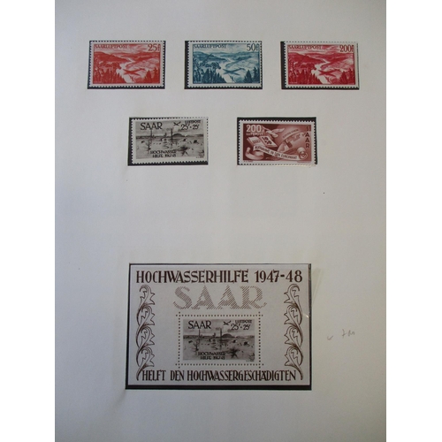 259 - Saar. Early to modern mint collection on leaves incl 1920 (29 Jan – 3 Mar) 80pf (expertised), 1926 W... 