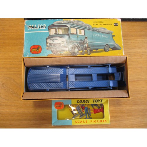 265 - Corgi. Boxed range with Nos 217, 231, 234 (this poor), 245, 263, 314, 324, 1126 and 1502, mainly goo... 