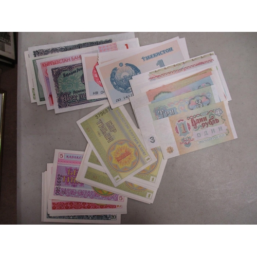 205 - World accumulation from various collection with wide range of countries including GB Page £10 C63, V... 