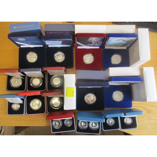 654 - Collection of boxed silver proofs FDC, with QEII Silver Crown set of 4, £5 1990, 1993, 1996, 1997, 1... 