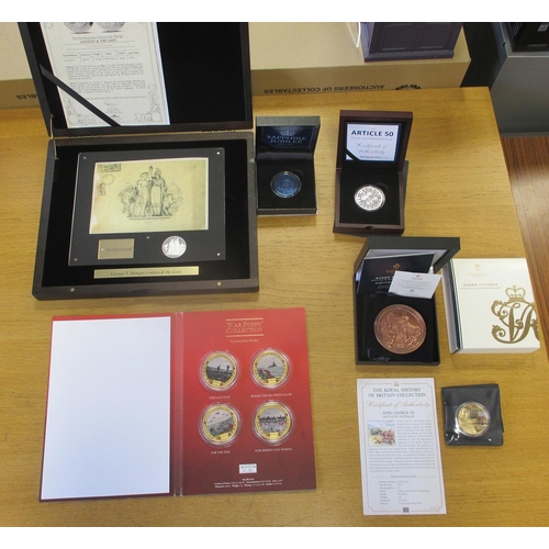 686 - Collection including silver History of Britain  1oz set of 5 with Danbury Mint certificates, 1oz Smi... 