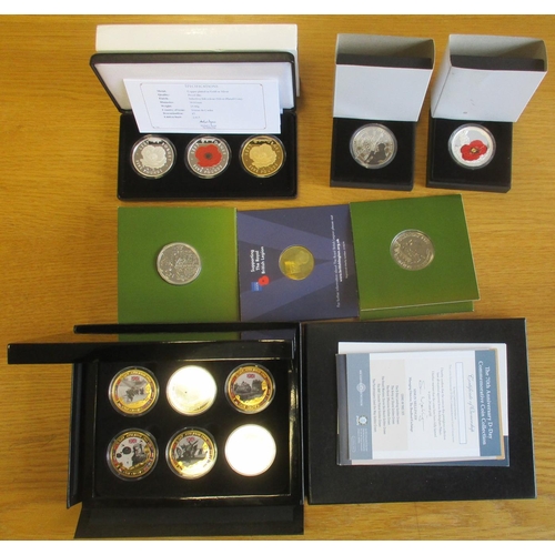 698 - Range of WWI and WWII related boxed silver proof coins and sets FDC, with Alderney 2018 Remembrance ... 