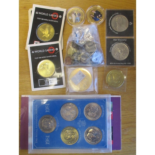 711 - Collection of world coins, in mixed condition, includes GB halfcrowns 1920 (2), 1922, 1923, florins,... 