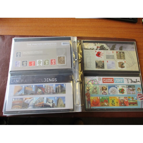 281 - UM decimal coln in 3 albums with presentation packs from 2011 to 2017, and 2012 Olympic games. Face ... 