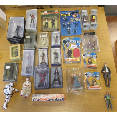 193 - Mainly 1980s onward collection of figures and dioramas, generally good plus to mint in good plus to ... 