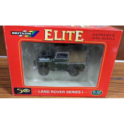 261 - Collection of die cast vehicles and military items, generally very good with some better in good box... 