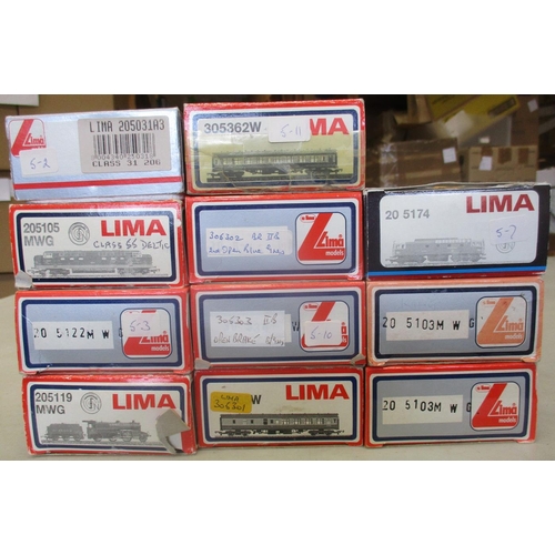 450 - Lima. Range of OO gauge locomotives and coaches, generally mint in excellent boxes, with 205021A3, 2... 