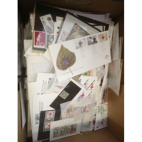 134 - Red Cross. Varied worldwide early to modern loose accumulation, incl items, sets, vals in mint block... 