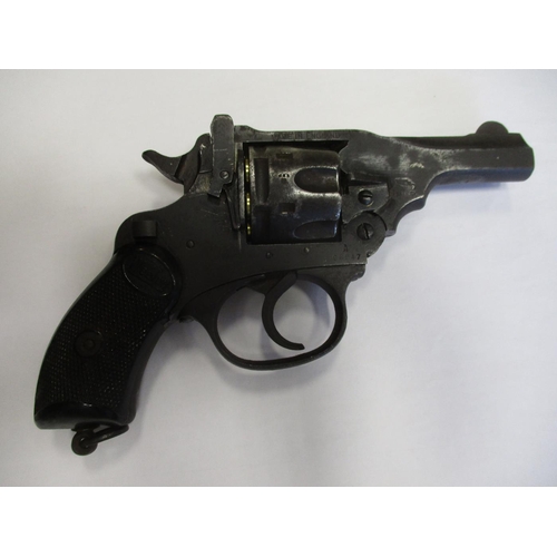 105 - Webley .32 Mark IV revolver No 98947, Webley & Scott Birmingham to top of barrel, .32 Long .915/3 To... 