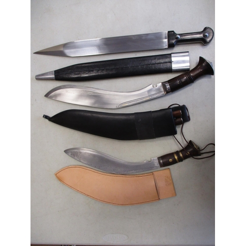 113 - Bayonet and knife collection including 1903 Lee Metford bayonet by Enfield, pommel marked 42 R.E.,  ... 