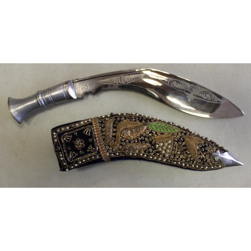 116 - Edged weapon range with 1864 U.S. Cavalry sabre and scabbard, ricasso stamped U.S./MM/1864 and Ames ... 