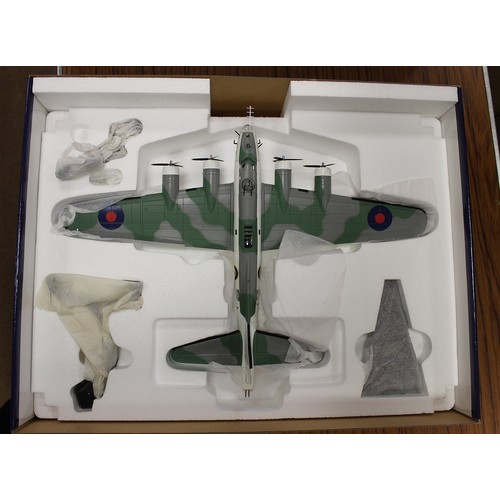 287 - Corgi AA. Collection with 1/72 including Boeing Thunderbolt No AA99126, Boeing Flying Fortress No AA... 