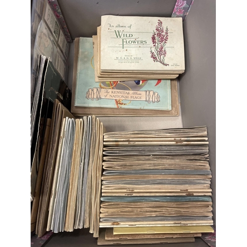 24 - Collection with cigarette and trade cards in plastic sleeves and paper albums with ranges from Barra... 