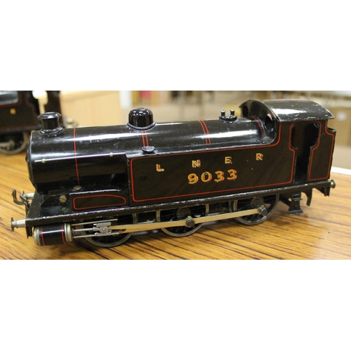 354 - Bassett-Lowke. Pair of unboxed O gauge LNER locomotives in very good to excellent condition, with 0-... 