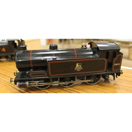 355 - Bassett-Lowke. Pair of unboxed O gauge locomotives in excellent condition, with 0-6-0 BR black No.68... 