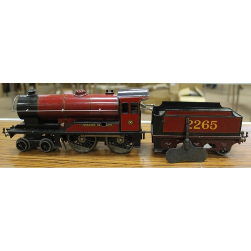 365 - Bassett-Lowke. O gauge 4-4-0 'Princess Elizabeth' LMS red No.2265 locomotive with tender, near excel... 