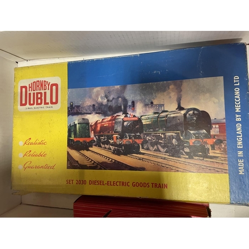 493 - Collection of OO gauge including Hornby Dublo sets British Railways tank 31340 0-6-0 No 2006, diesel... 