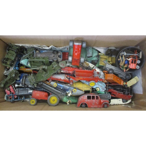 502 - Hornby Dublo. Collection of OO gauge locomotives, coaches, wagons and accessories, generally excelle... 