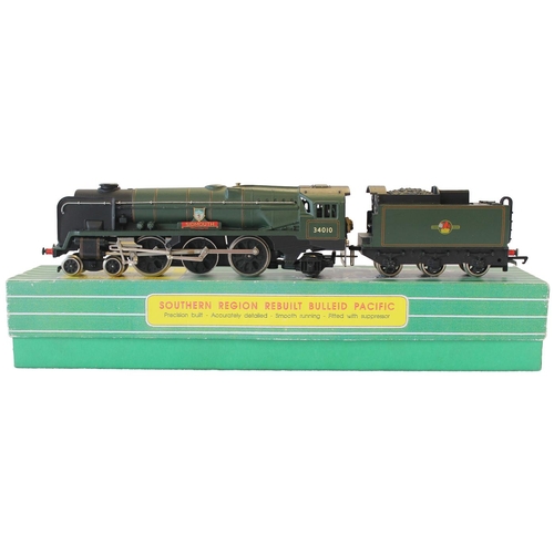 547 - Wrenn. Boxed steam OO gauge locomotive with tender Sidmouth 34010 4-6-2 generally excellent in good ... 