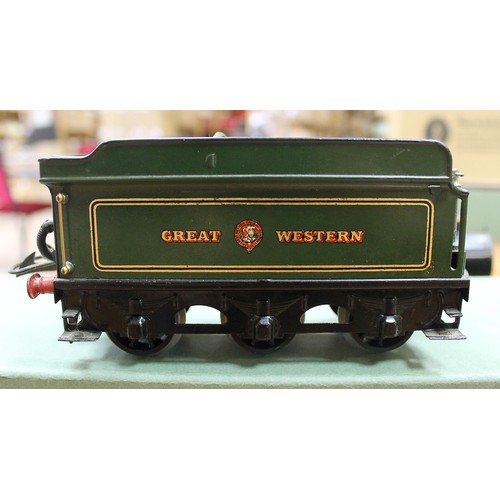 403 - Hornby. O gauge clockwork No.2 Special 4-4-0 'County of Bedford' locomotive and tender GWR green No ... 