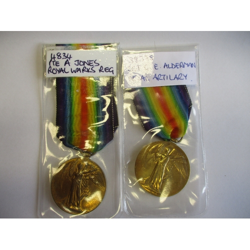 26 - Medals WW1 range with:
1. BWM and Victory Medal to 34571 Pte H. McNicol Linc R. With crushed box lid... 