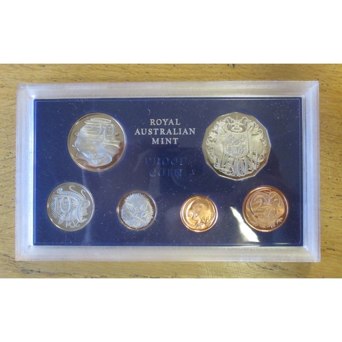 858 - Australia. Range of 1969 proof cased sets (50c-1c) FDC, in Royal Australian Mint card postage box. Q... 