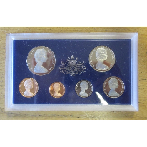 858 - Australia. Range of 1969 proof cased sets (50c-1c) FDC, in Royal Australian Mint card postage box. Q... 
