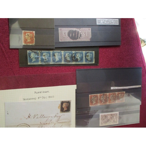 237 - GB misc accum in box, needs viewing to fully appreciate, on cards, leaves, in packets etc, note QV w... 