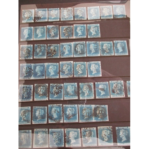 237 - GB misc accum in box, needs viewing to fully appreciate, on cards, leaves, in packets etc, note QV w... 