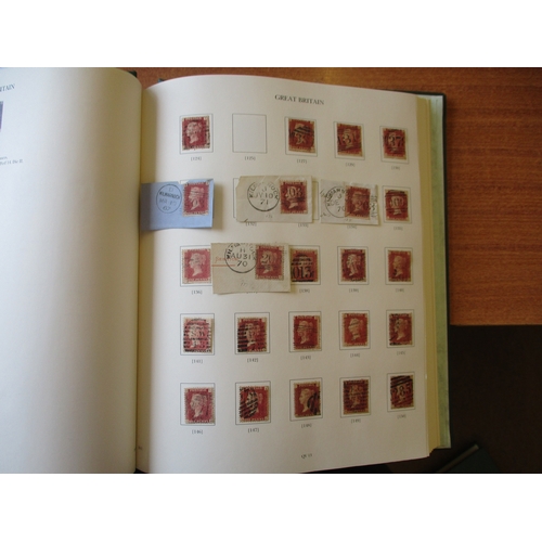 260 - QV-QEII mainly U, coln in 2 SG. Windsor albums with a varied range throughout.  (2V)