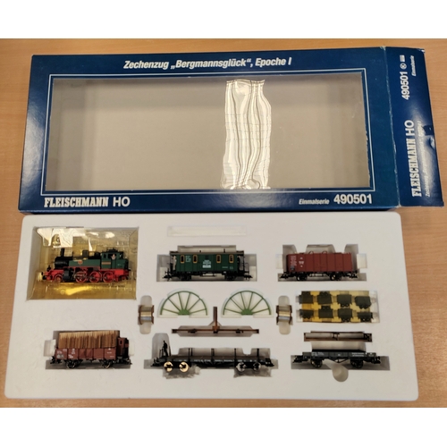 Fleischmann. Range of HO sets mint in very good to excellent