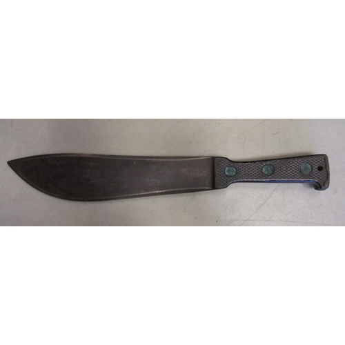 98 - 1943 Martindale Paratrooper Machete made for use in Far East, double edged blade marked MARTINDALE/b... 