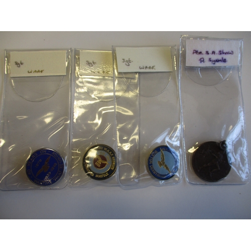 10 - Mixed range with:
1. WW1 BWM, Victory Medal, WW2 1939-1945 Star, Defence Medal and BWM to G-23795 Pt... 