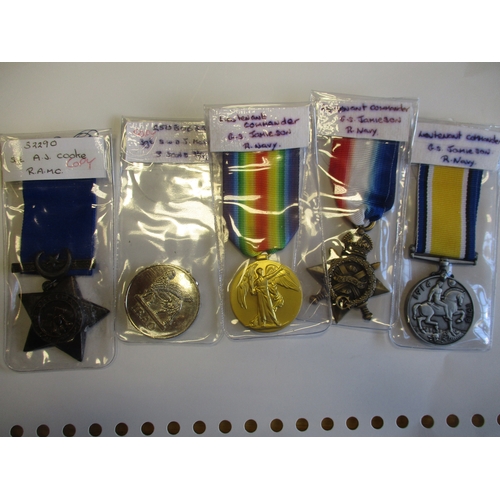 11 - Mixed range marked in individual medal sleeves but without provenance with:
WW1 BWM to 8650 Pte W.B.... 