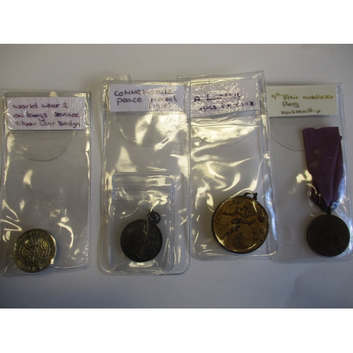 11 - Mixed range marked in individual medal sleeves but without provenance with:
WW1 BWM to 8650 Pte W.B.... 