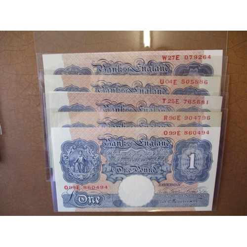 224 - K.O. Peppiatt. 1940 £1 blue complete collection of different lettered prefixes A47E to W27E with A47... 