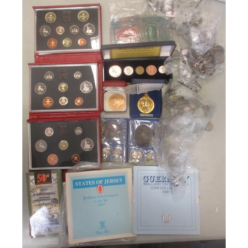 555 - Collection of mostly 19th to 20th century pre decimal coinage in folder, generally fair/fine or bett... 