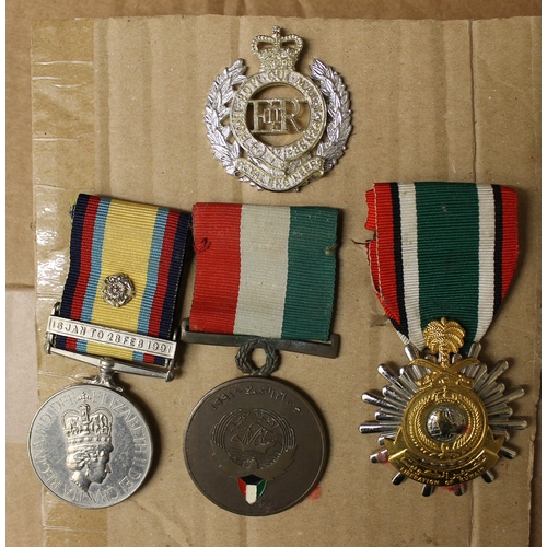 76A - 3 sets of 16 miniature WW1 Victory Medals with each medal identified, 2 sets in presentation boxes, ... 