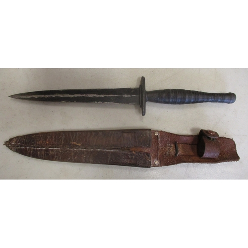 83 - Fairbairn-Sykes Fighting Knife miscellaneous type, the hilt and crossguard are cast on to the tang, ... 