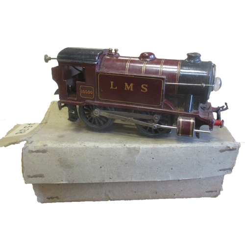 392 - Hornby. No.1 Special 0-4-0T 15500 LMS maroon locomotive, near excellent in good plus box. Also inclu... 