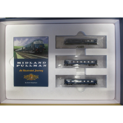 433 - Graham Farish. N gauge Midland Pullman Train Pack No. 370-425, including Midland Pullman 6-car Unit,... 