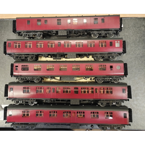 435 - Range of EM/OO gauge white metal kits built to a very high standard locomotives (5), coaches (30), p... 