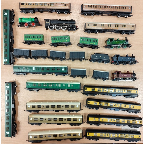 462 - Collection of mostly Hornby unboxed locomotives, tenders, coaches, wagons etc. generally excellent t... 