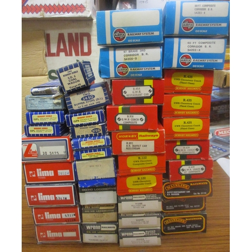 469 - Range of OO gauge locomotives, coaches and wagons, generally mint in excellent to near mint boxes, w... 