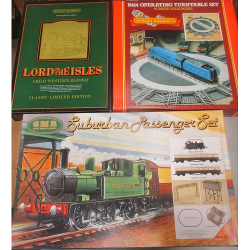 481 - Range of OO gauge sets, generally mint in very good to excellent plus boxes, with Bachmann 30-075 'L... 