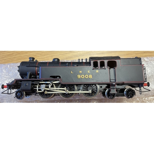 483 - A.B.S Models. Range of OO gauge kit built tank locomotives, with Thompson Class L1 LNER 9008 2-6-4 b... 